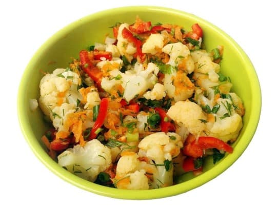 Салат по-корейски (брокколи,цветная капуста,перец) цена за пол порции — 2 600 〒 Салат по-корейски (брокколи,цветная капуста,перец) цена за пол порции — 2 600 〒 | Купить с доставкой